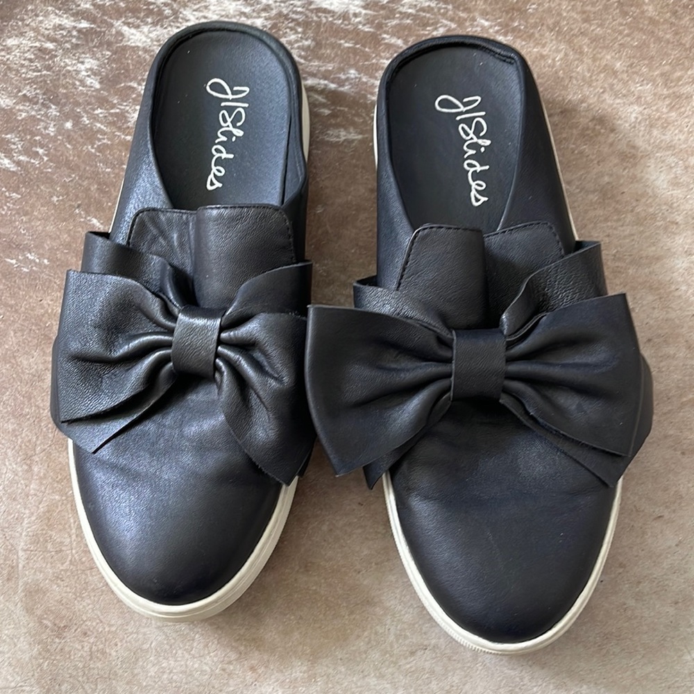 J slides worn twice size 8 black leather sneaker slide in white sole